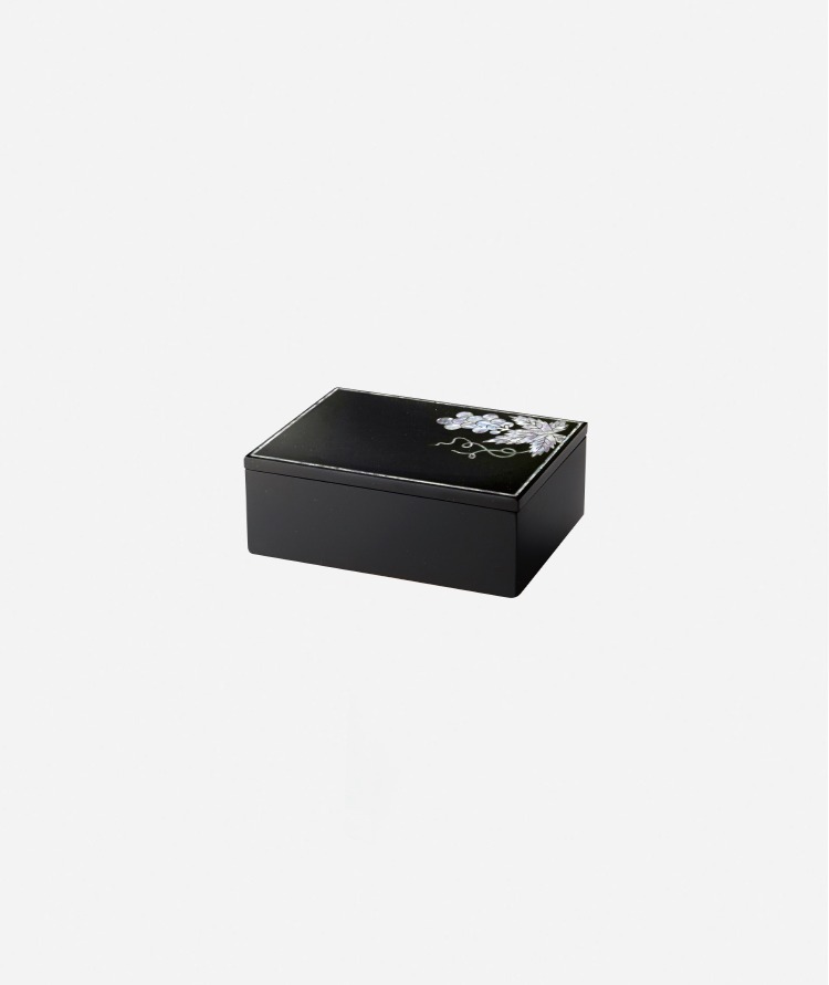 포도문 명함함 Business Card Box with Grape Design in Mother-of-Pearl Inlay
